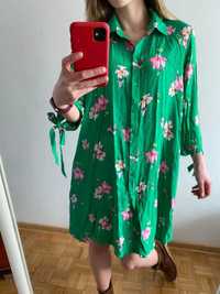 Zielona sukienka w kwiaty