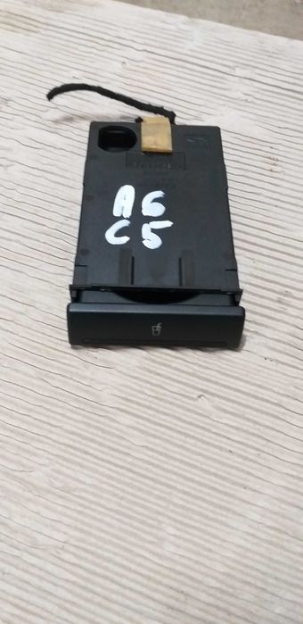 Uchwyt na napój kubek winda Audi A6 C5 przed lift oryginał