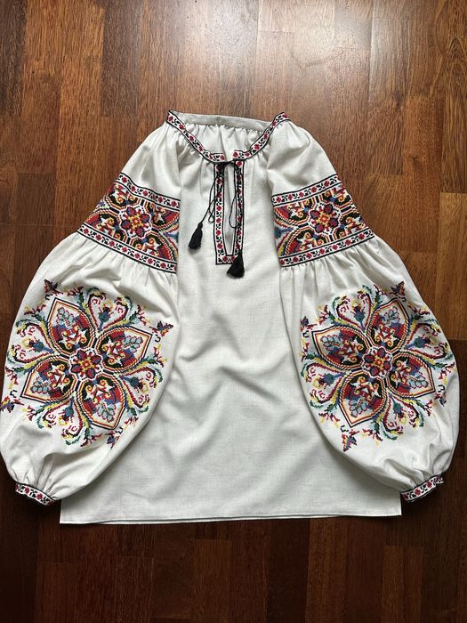 Вишиванка жіноча