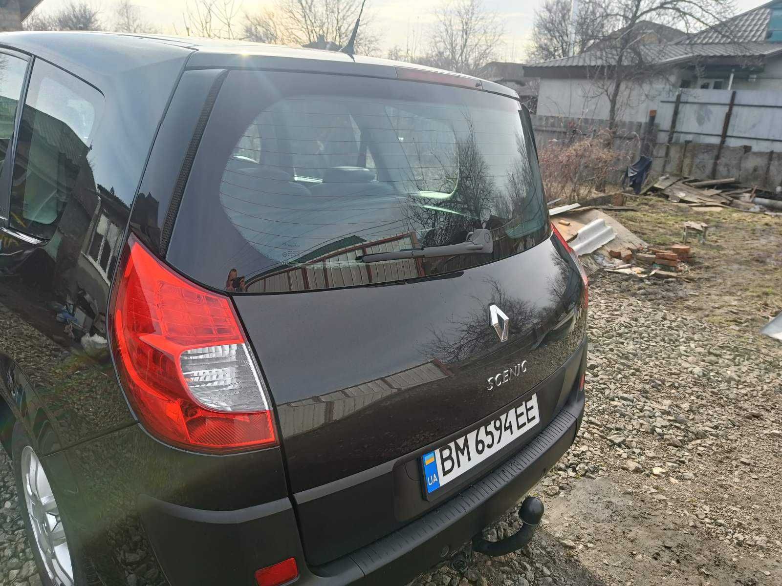 Продам автомобіль Renault Grand Scenic