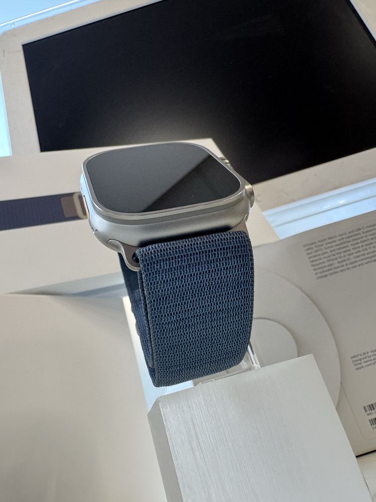 Смарт-годинник Apple Watch Ultra 2 49mm GPS + LTE Titanium Case MREP3