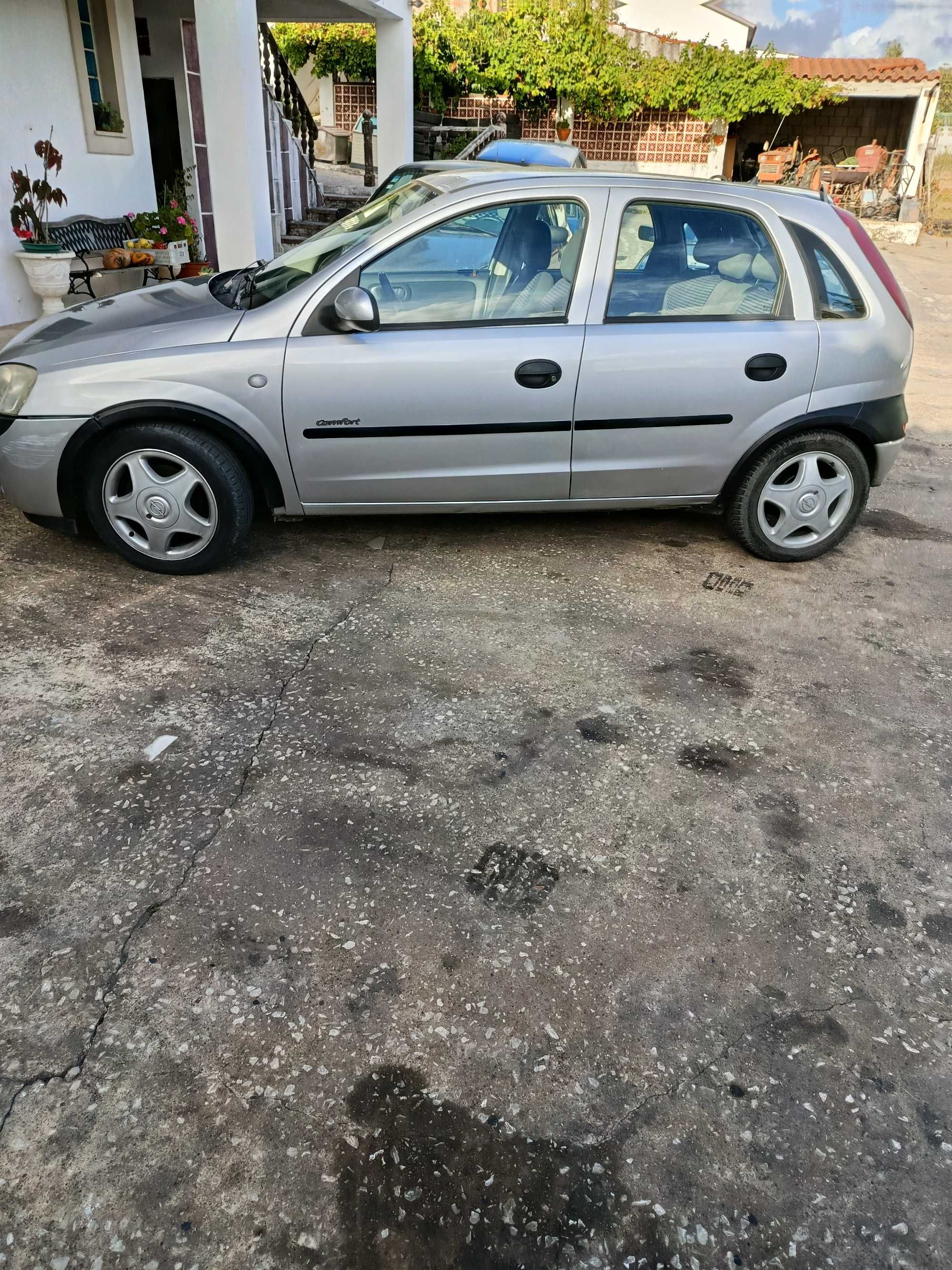 vendo Opel corca muito económico