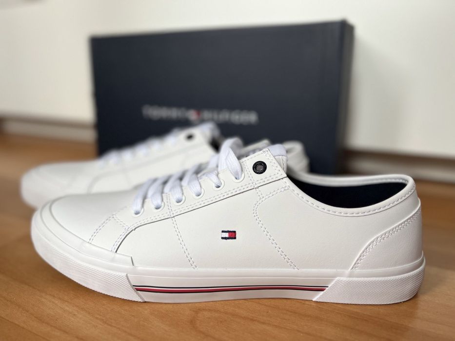 Кроссовки. 45. Tommy Hilfiger.