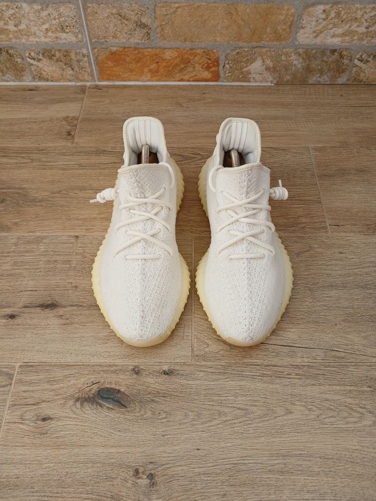 Кроссовки Adidas Yeezy Boost р 43 на 42 (28 см) ц 1650 гр отличн. сост