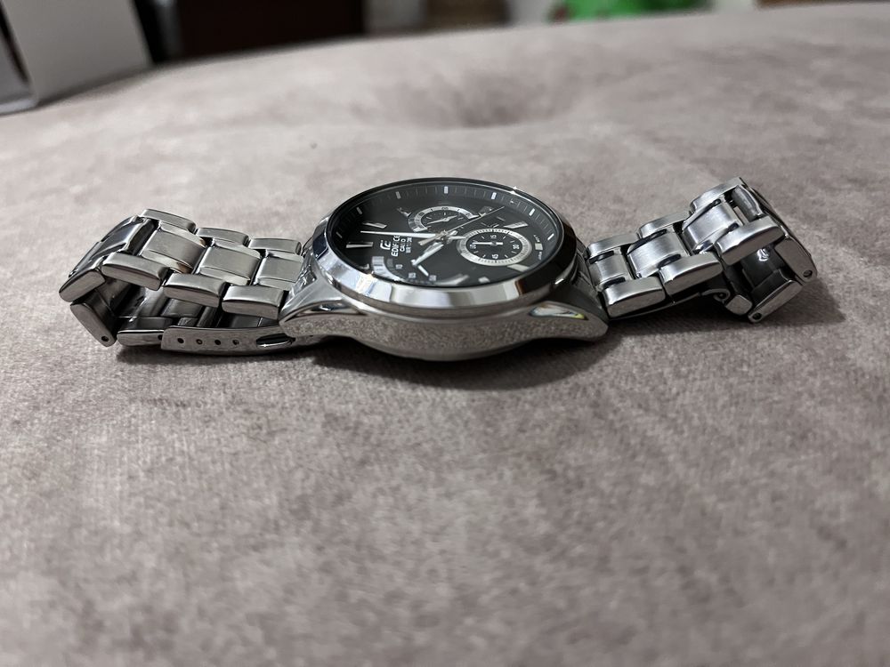 Zegarek Casio Edifice EFV-580D-1AVUDF