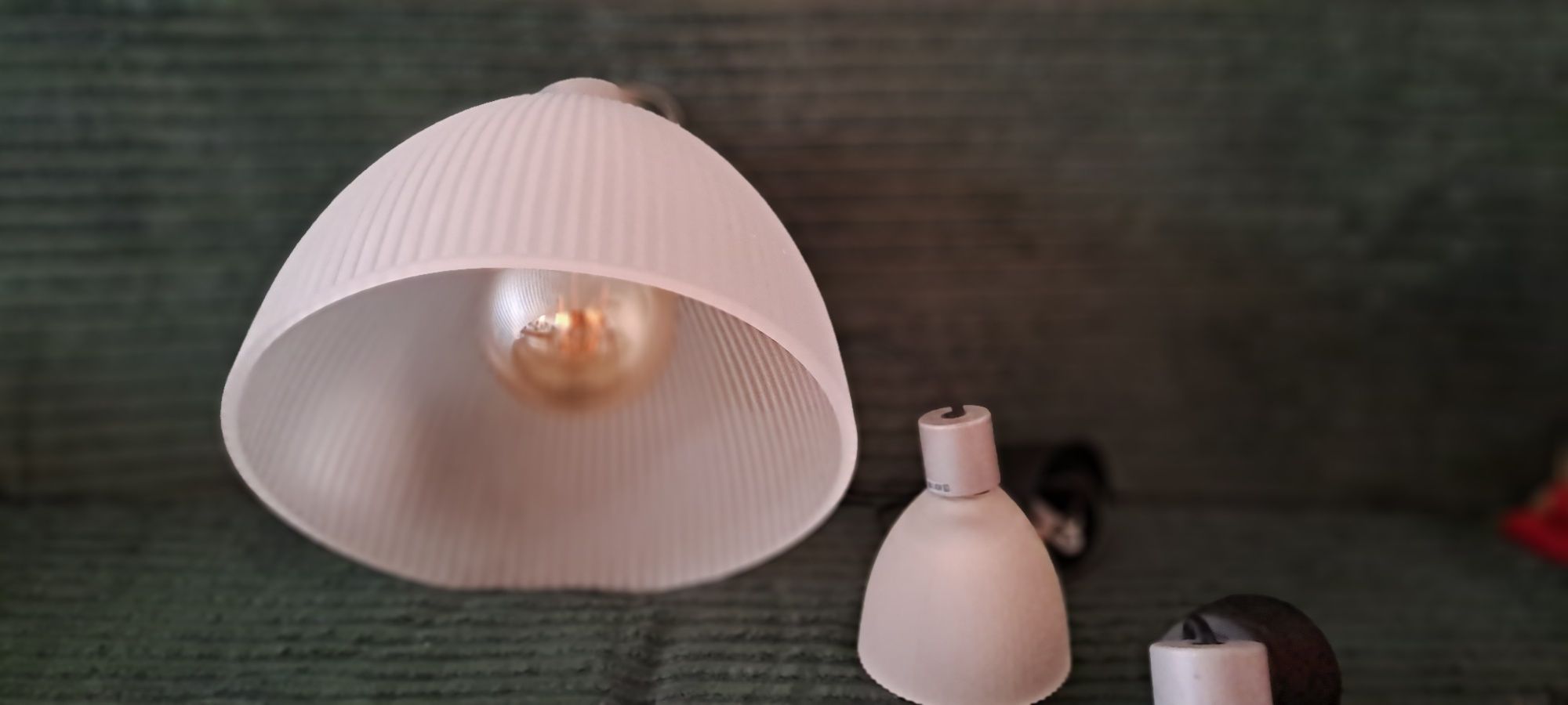 Duża lampa sufitowa z dwiema mniejszymi