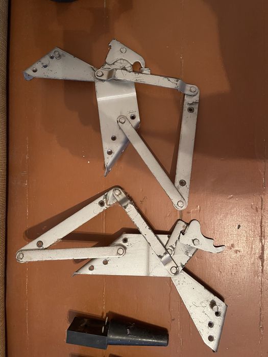 Механізм, ніжки, бильця до дивану