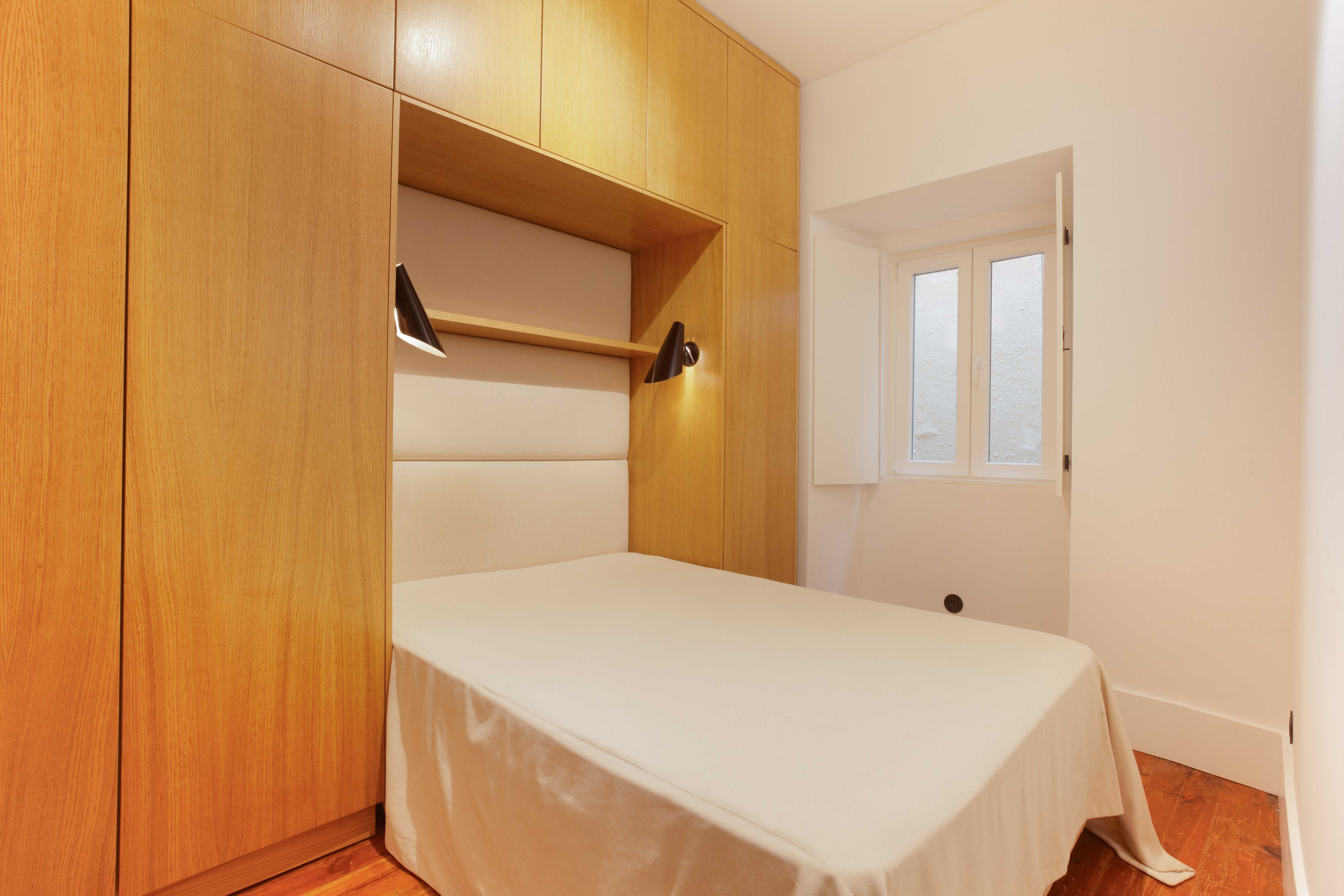 T1 Remodelado por Arquiteto na Rua do Olival – Mobilado e Equipado