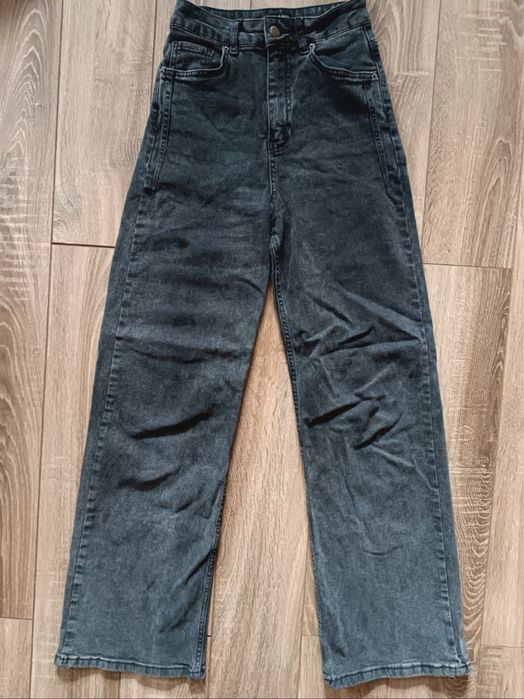 Жіночі джинси кльош