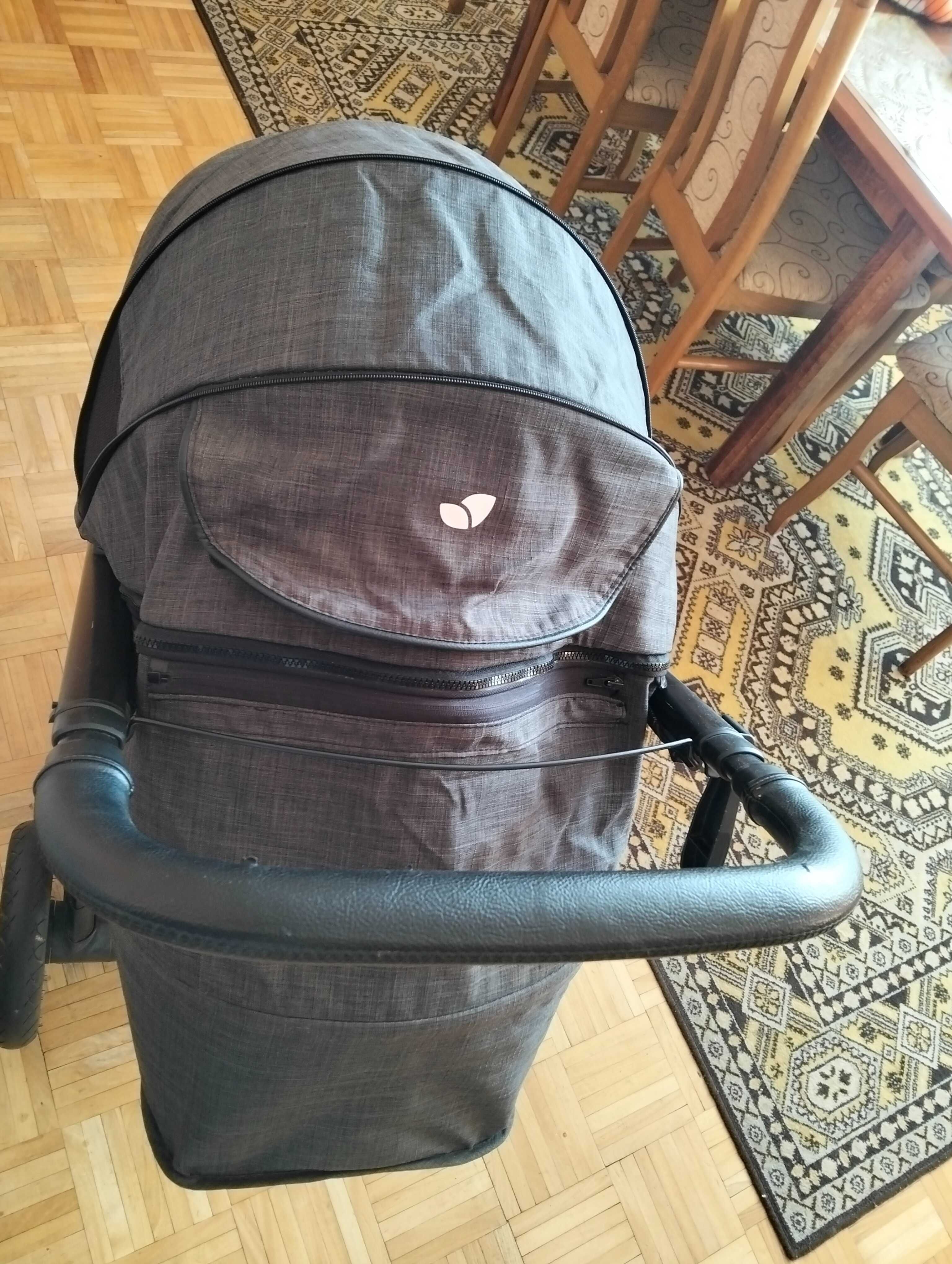 joie air litetrax 4 czarna spacerówka wozek pompowane koła