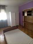 Alugo quartos para senhora/menina