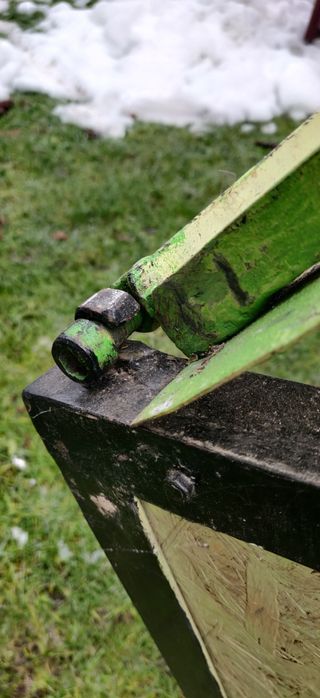 przyczepka do traktorka ogrodowego, wysokie burty, mocne koła i piasty