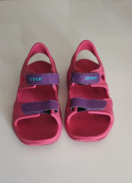 Crocs  sandália.