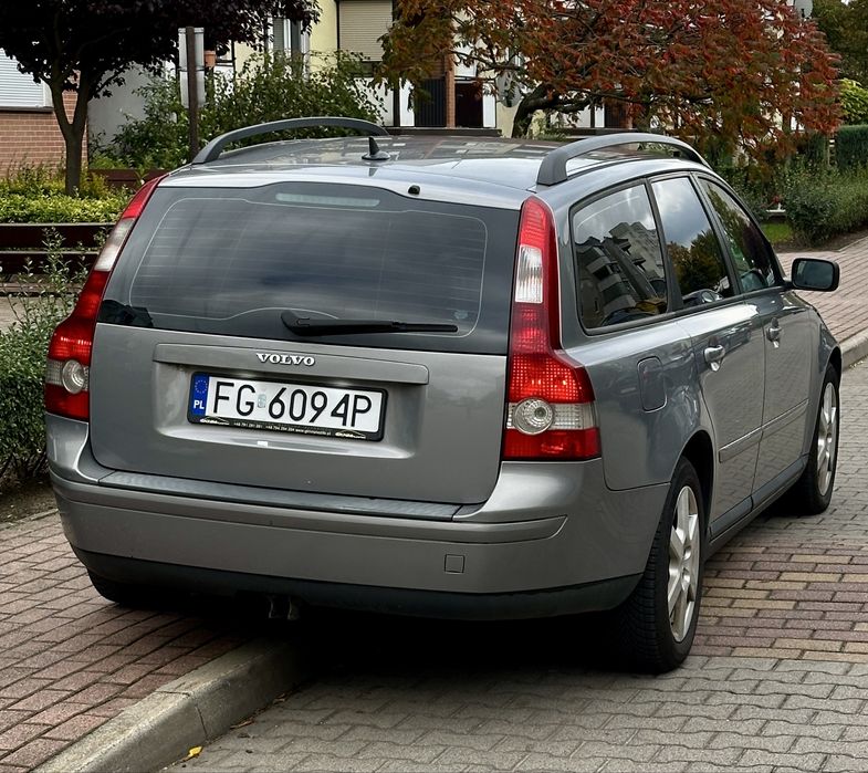 Volvo V50 |2004|  |2.0 D| Alu. 16| | dobry stan |