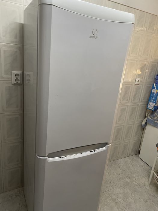 Frigorífico indesit