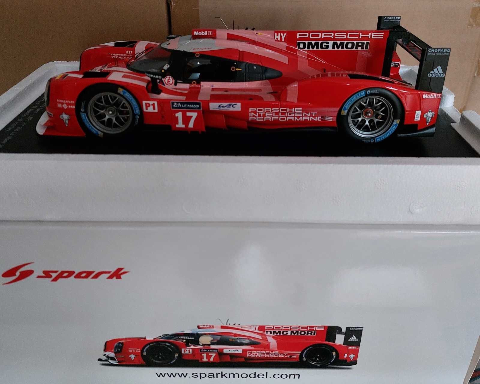 Miniatura Porsche 919 Hybrid Porsche Team #17 Le Mans 2015 SPARK 1:18