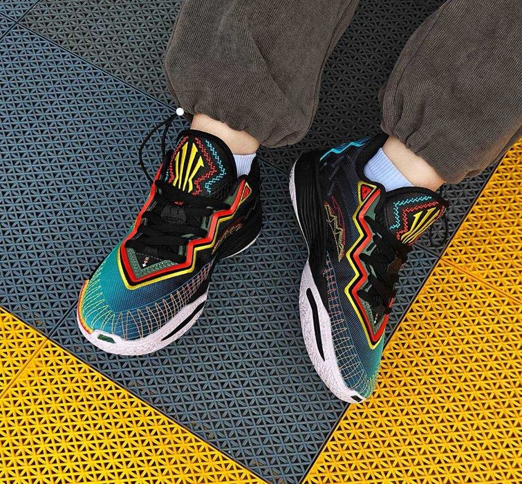 Оригінальні баскетбольні кросівки Anta Kyrie 2