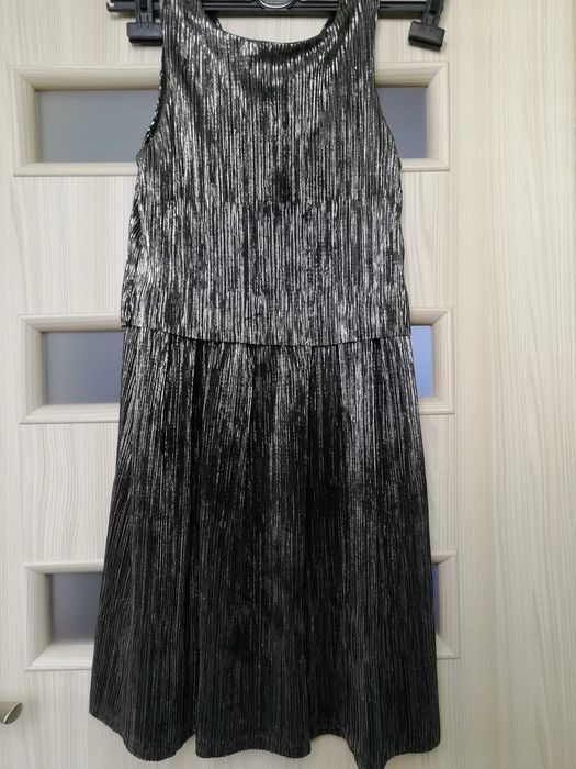 Sukienka dziewczęca 158cm