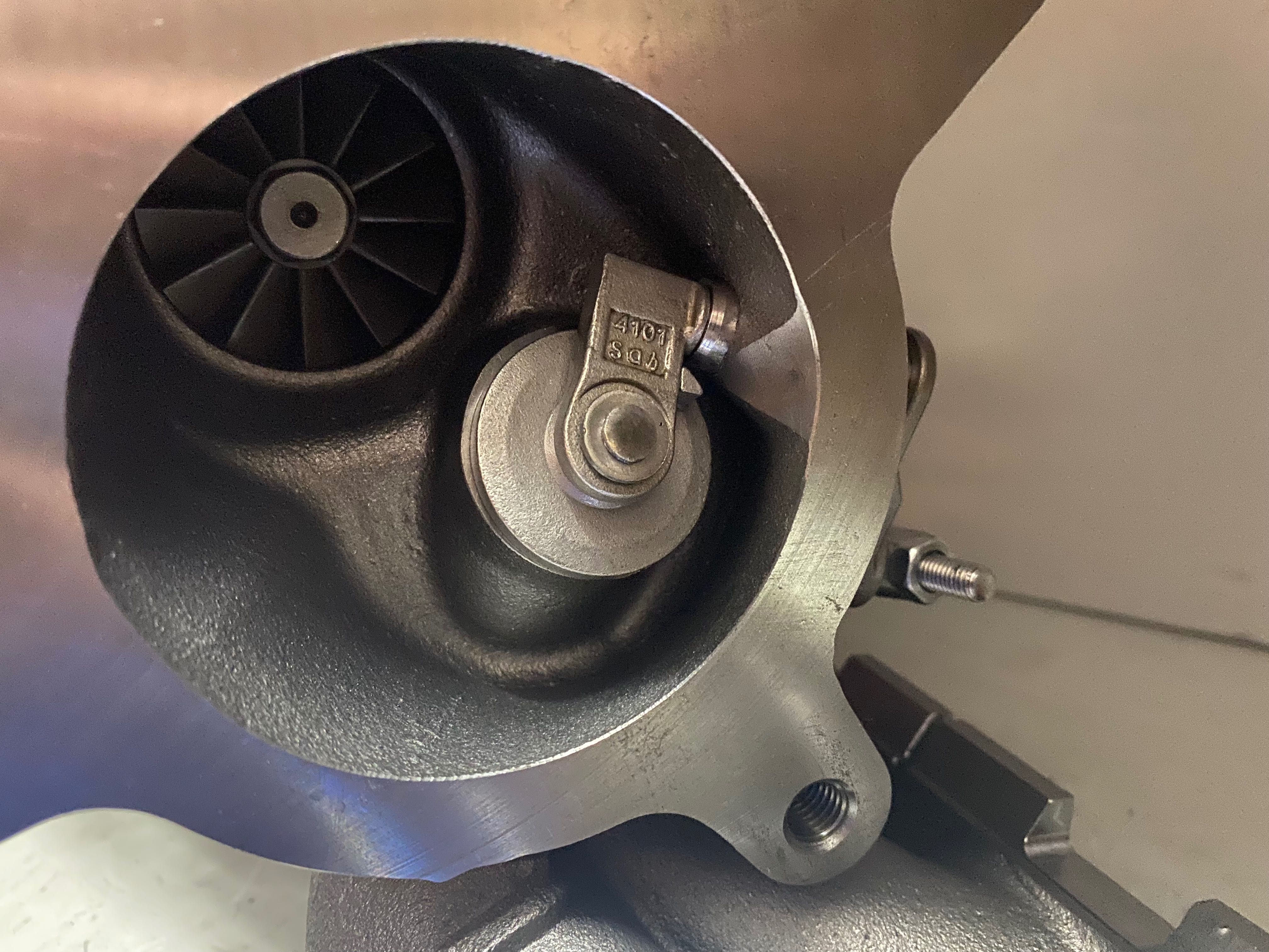 Turbina Turbosprężarka k04-0064 Audi S1 S3 2.0 TFSI 350-400KM