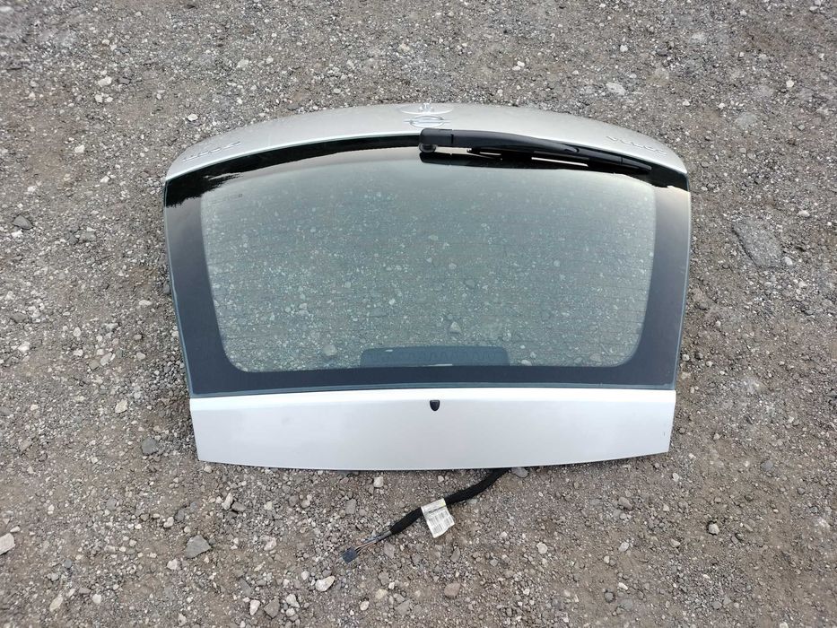 Klapa bagażnika Opel Corsa C srebrna Z157 kompletna