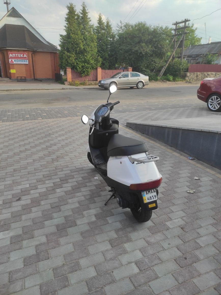 Продам Honda lead Af20 50 кубів