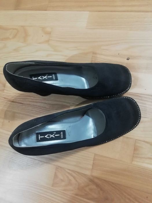 Buty na obcasie z diamencikami r41