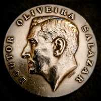 Rara Medalha Prata 999, Comemorativa Alusiva ao Dr.Oliveira Salazar