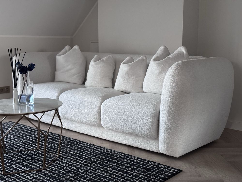 Sofa z firmy Ramaro, kupiona 2 lata temu, jeszcze na gwaracji