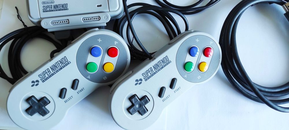 Super Nintendo Nintendo Classic Mini - Desbloqueada -Colecção completa