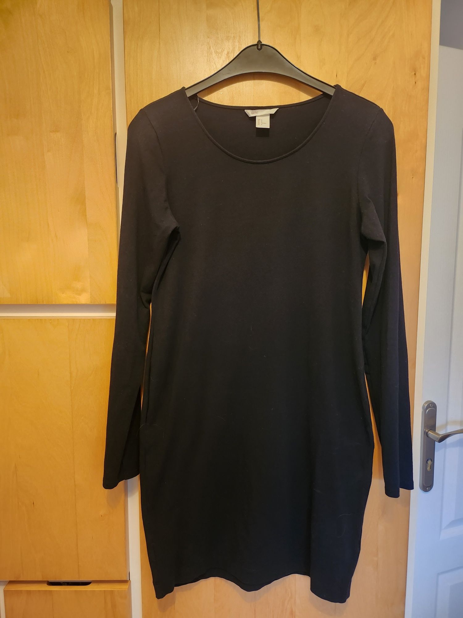 Sukienka "mała czarna" rozmiar M