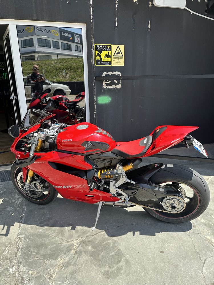 DUCATI 1199 em optimo estado.