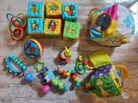 Игрушки,погремушки, мягкие кубики, развивающие игрушки
