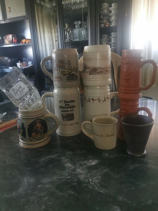 Canecas de louça de colecção., vários tamanhos