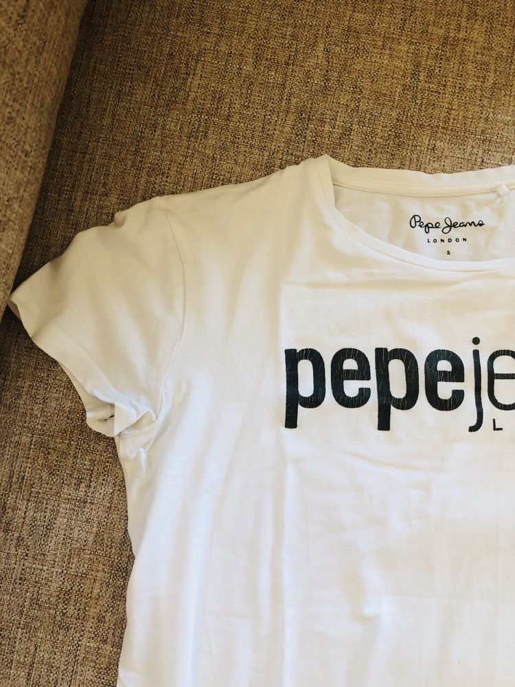 T-shirt Pepe Jeans, branca, tamanho S.