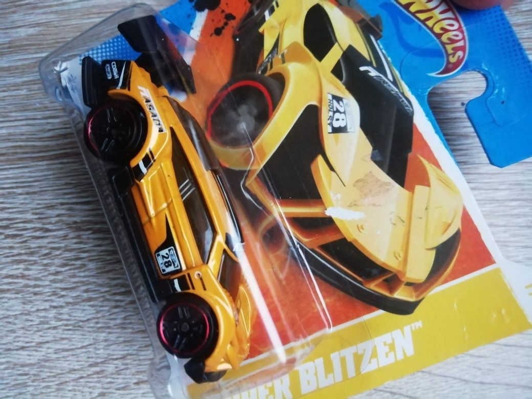 Hot wheels autko super blitzen / samochód 17/50 2011 hot whels