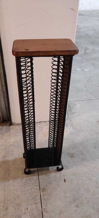 Móvel para dvds para sala ou escritório