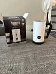 Elektryczny spieniacz do mleka Bialetti Milk Frother MKF02 Bianco.