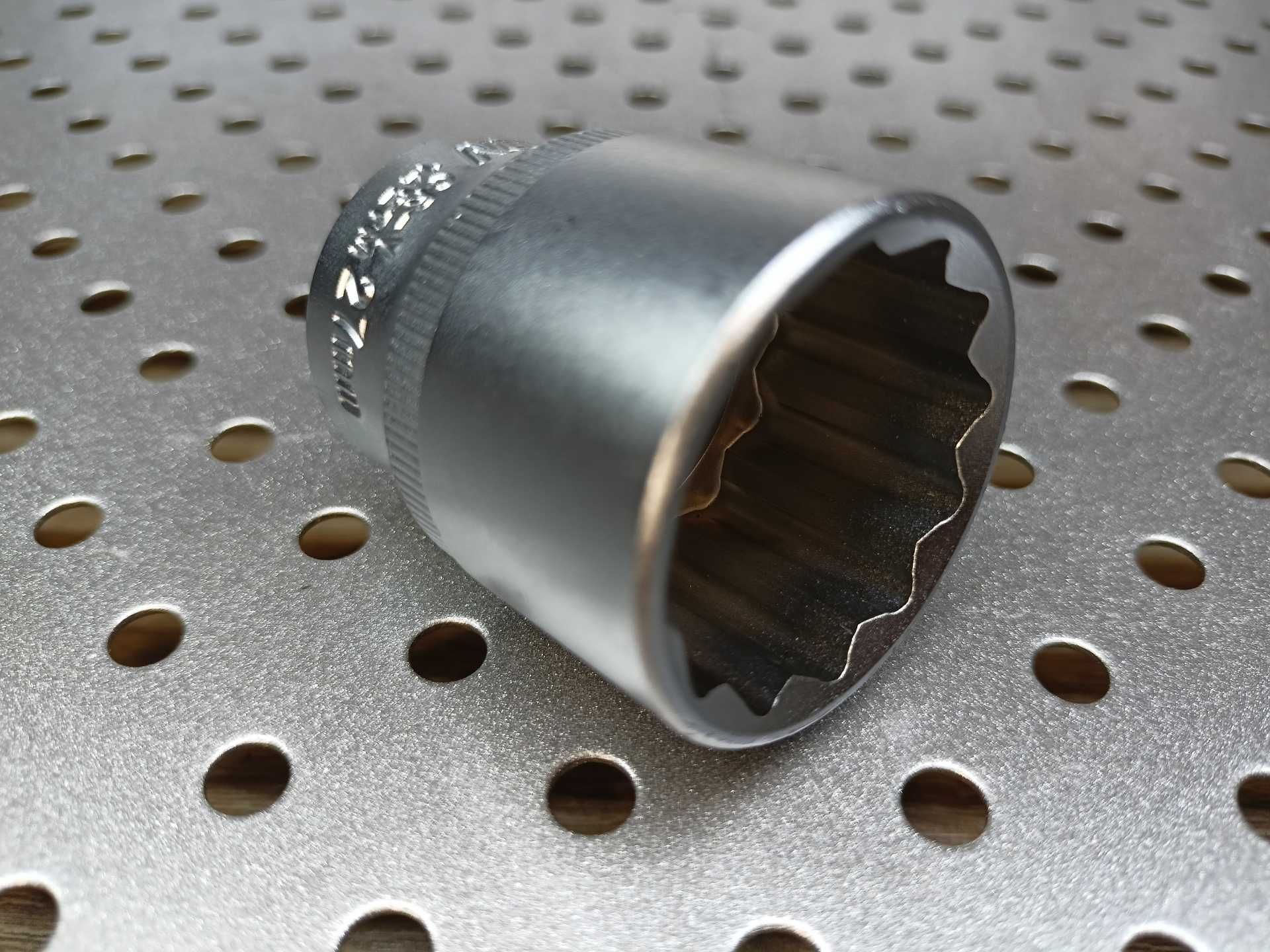 Nasadka 27 mm 1/2" 12-kątna CrV HONITON nasadka 27mm dwunastokątna