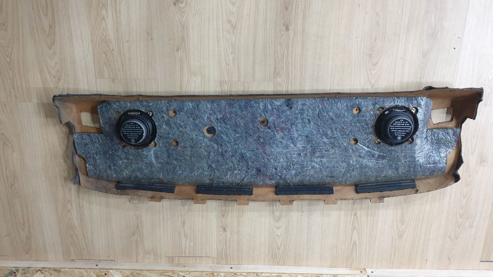 Задня полка бмв е30 bmw e30