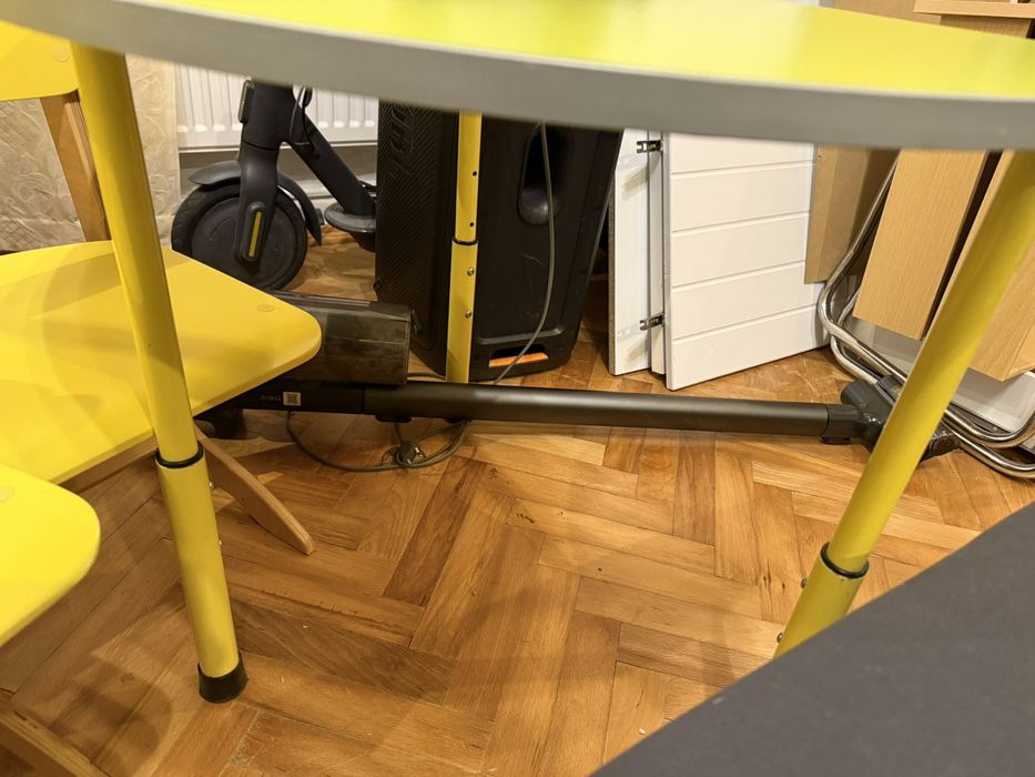 Дитячий столик 2 стільчика та магнітна дошка для малювання