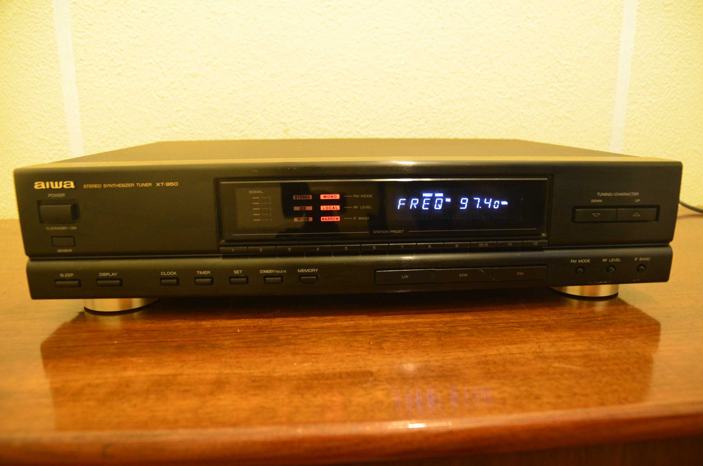 Rádio Aiwa XT-950