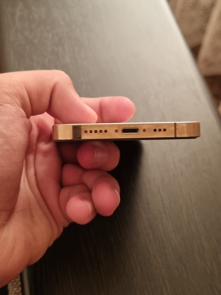 iPhone 12 Pro  в продажі