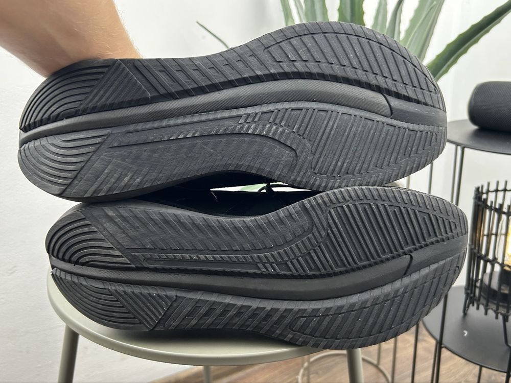Оригінал! Кросівки Adidas Galaxy 7 48 розмір M04107