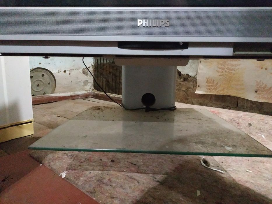 Телевизор Филипс. Бу.