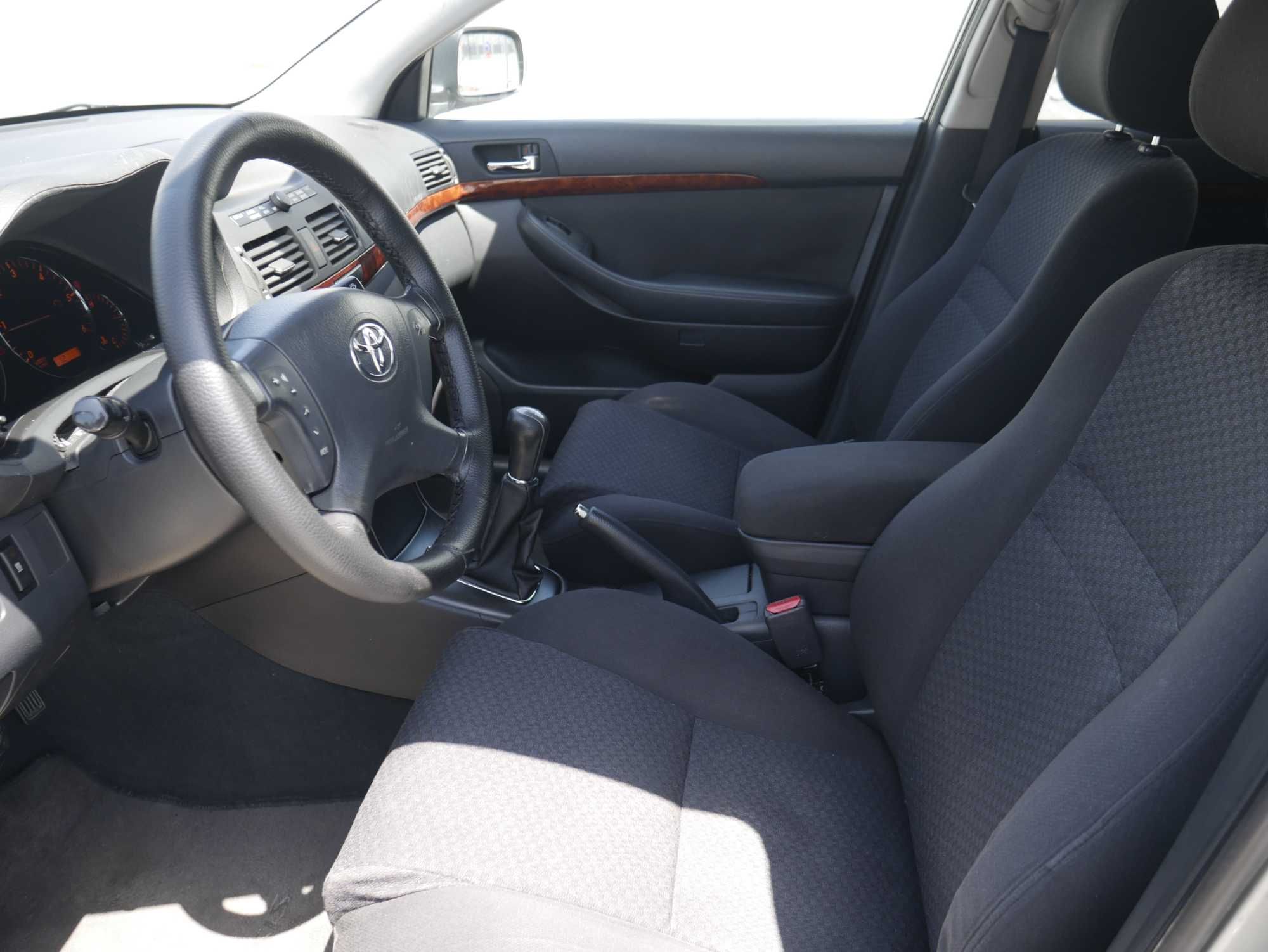 Toyota Avensis 2.0 D4D 2004