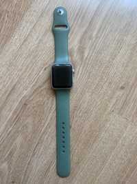 Часы Apple Watch 3