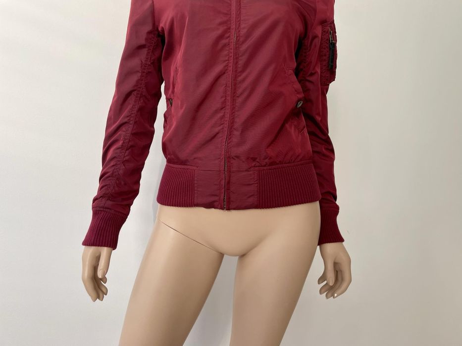 Alpha Industries bomberka kurtka damska XS
rozmiar:XS 
kolor:bordowy