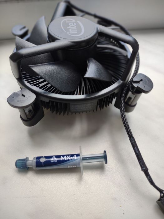 Chłodzenie Intel Lga1155/1200 + pasta Arctic