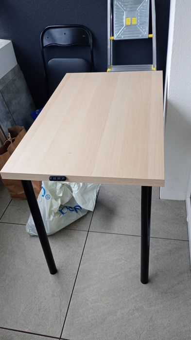 Stół Ikea jasny brąz