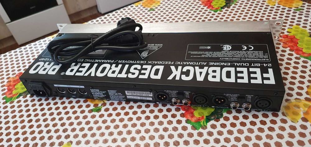 Behringer DSP1124P Подавитель обратной связи
